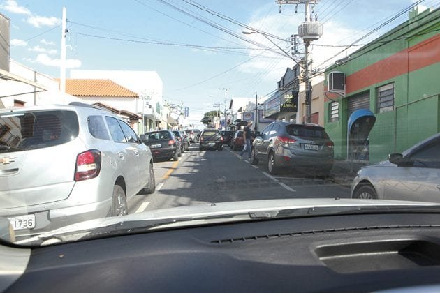 Comerciantes Da Rua 9 De Julho Aprovam Mudan a De Sentido Da Via 
