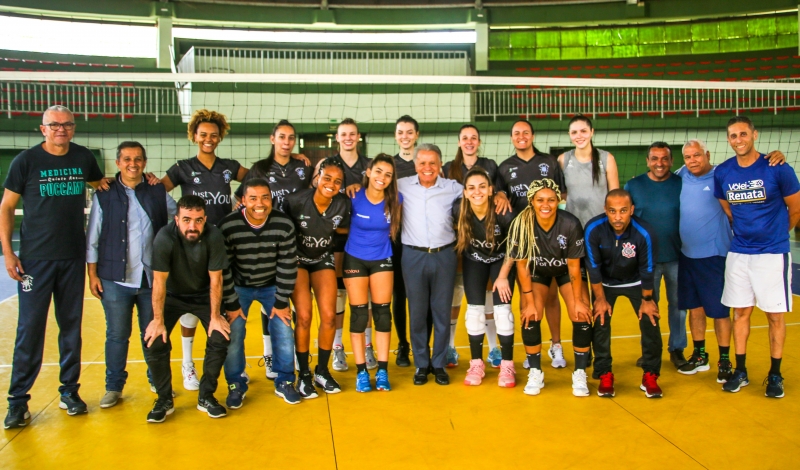 Vôlei Vinhedo JustForYou estreia nesta terça-feira, 16, no Campeonato  Paulista 2022