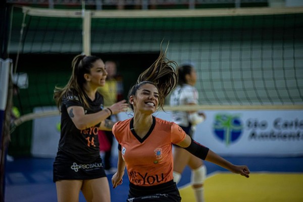 Vôlei Feminino de Bragança disputa Copa Vinhedo neste sábado