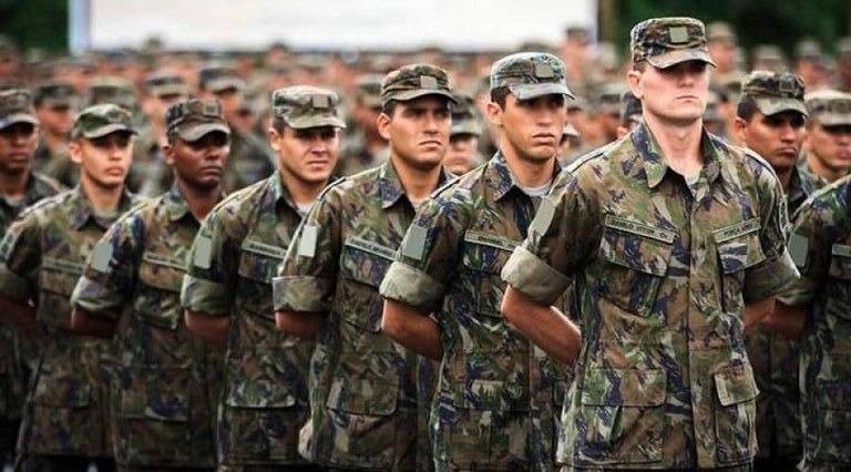 JOVENS QUE COMPLETAM 18 ANOS EM 2023 JÁ PODEM SE ALISTAR NO SERVIÇO MILITAR