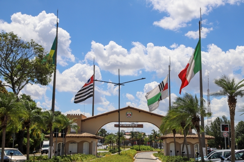 91afd9e4eb540e3b9564de5f195429e1